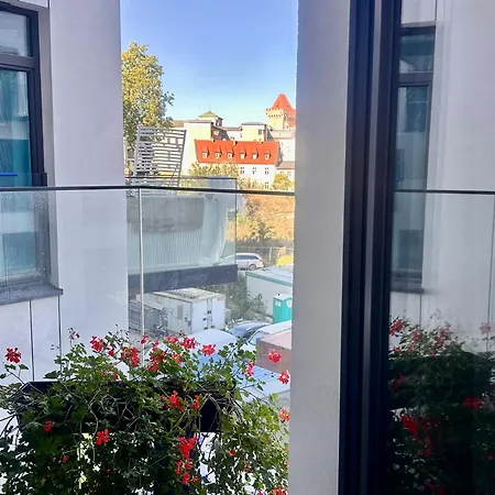 Lux Wiedenska Food Hall & Parking Posen